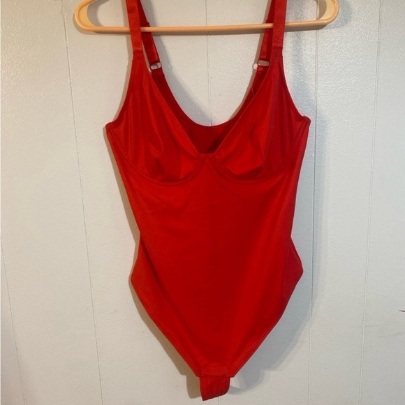 FeelinGirl Women Tummy Control Body Suit Deep V Neck Thong Body Shaper NWT M - Picture 6 of 11